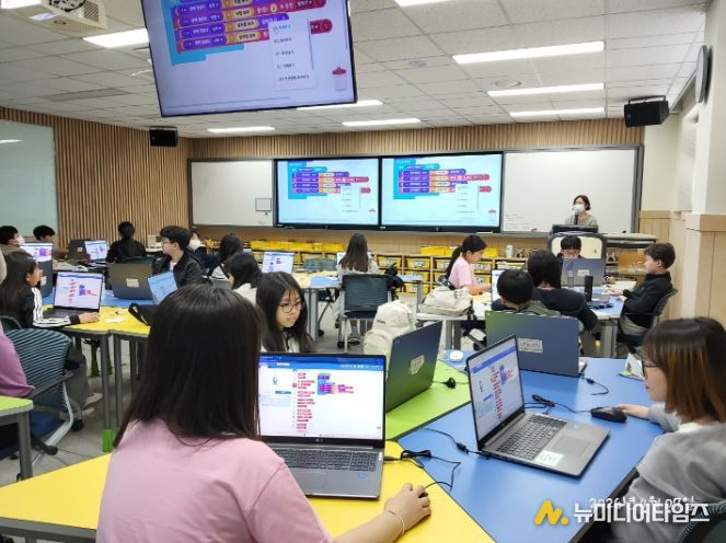 4월 7일 진행된‘2026 교육과정 연계 SW·AI교육 프로그램’진행 모습