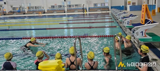 충북교육청 학생수영장, 초등학생 무료 수영교실 운영