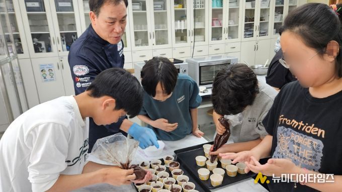 2025 해다정 꿈키움 프로젝트(제과제빵) 수업 모습.