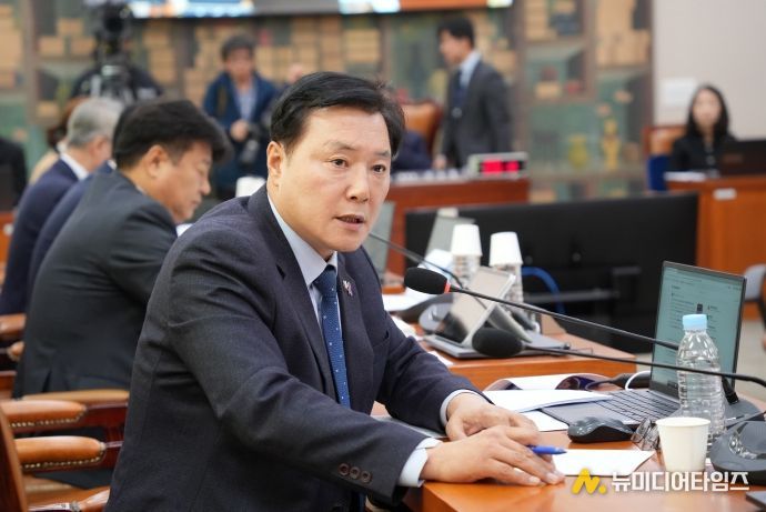 더불어민주당 조계원 국회의원(전남 여수을)